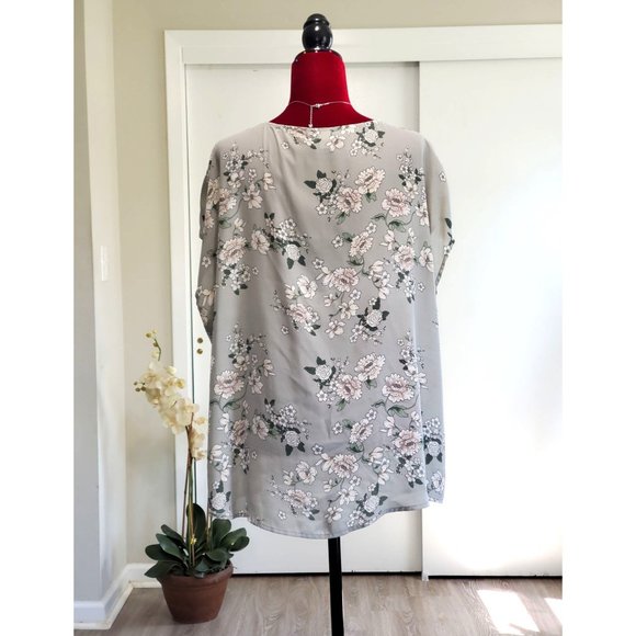 Torrid Women's Lightweight Gray floral Print Sleeveless V-Neck Size 1 (1X) 1340 - Picture 6 of 11